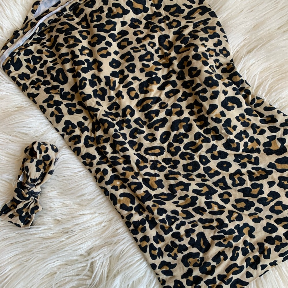 Posh Peanut Newborn Swaddle and Headband